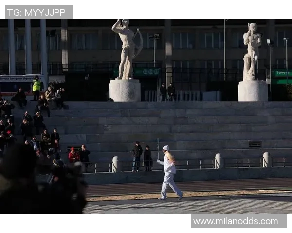 巩晓彬即将启程前往意大利罗马担任米兰冬奥会火炬手展现中国风采 巩晓彬即将启程前往意大利罗马担任米兰冬奥会火炬手展现中国风采