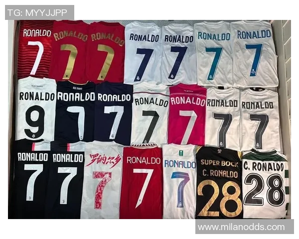 儿魔梦麦迪逊回忆童年曼联球迷岁月分享早年穿球衣珍贵照片