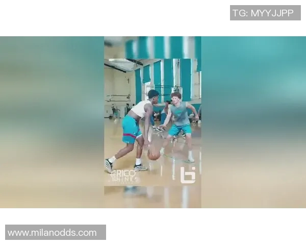 探花埃奇库姆首秀狂砍14分创新秀首节得分历史新高